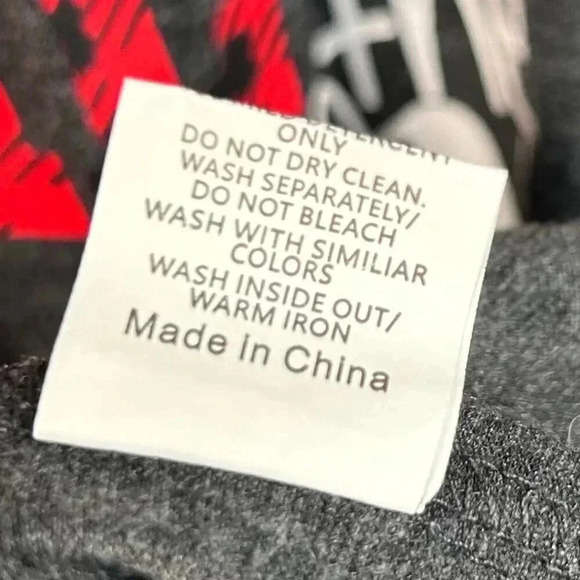 2/$30 Holiday T Shirt Size Medium Women Christmas Party Comfy - Picture 7 of 7